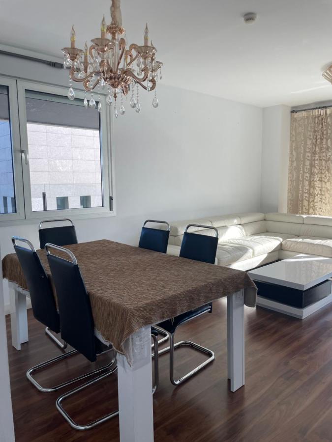Fira De Barcelona City View Apartment With Garage Parking L’Hospitalet de Llobregat Zewnętrze zdjęcie