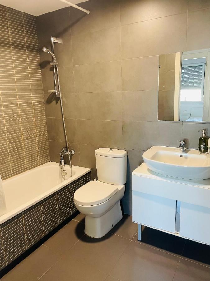 Fira De Barcelona City View Apartment With Garage Parking L’Hospitalet de Llobregat Zewnętrze zdjęcie